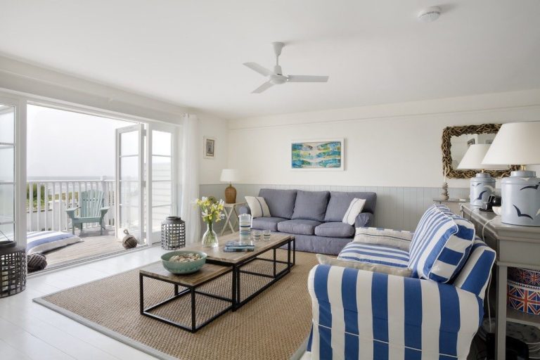 Samphire Beach House - Lounge